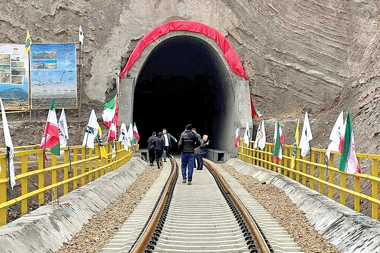 طنین سوت قطار در قلب سبلان
