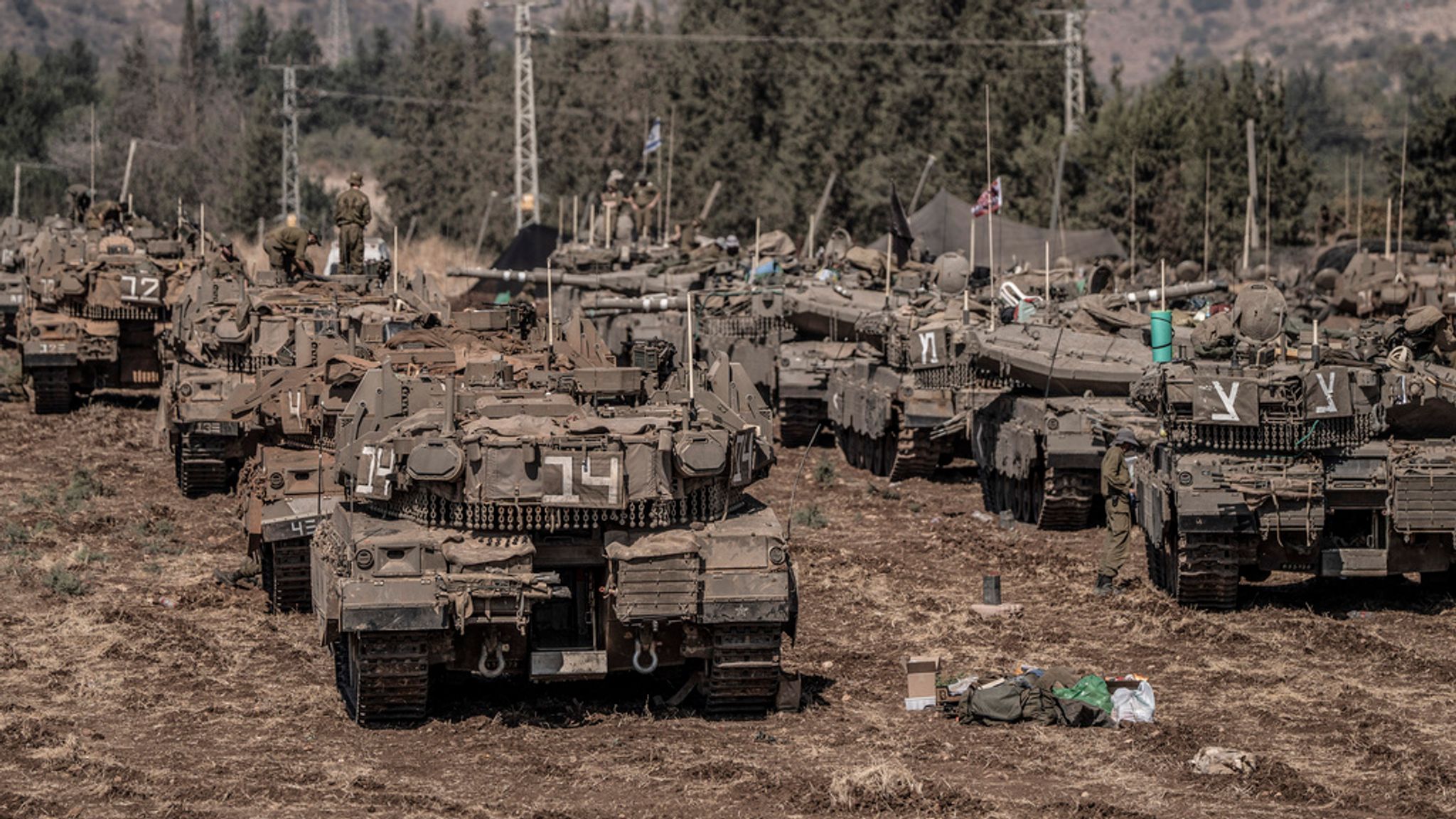 skynews-israel-lebanon-tanks_6700241