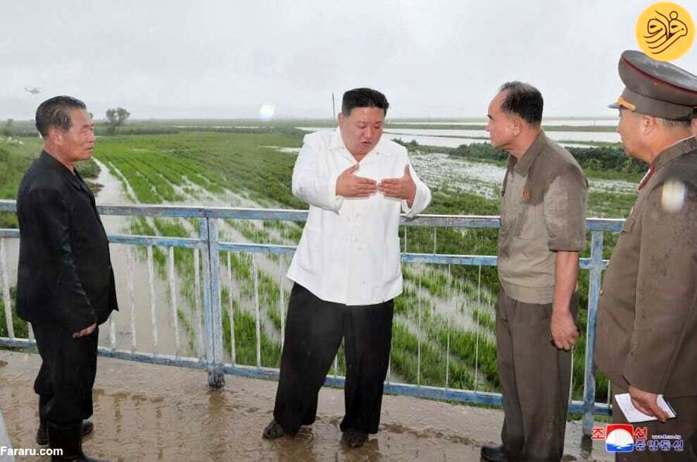 رهبر کره شمالی با لباس های گِلی / عکس 3