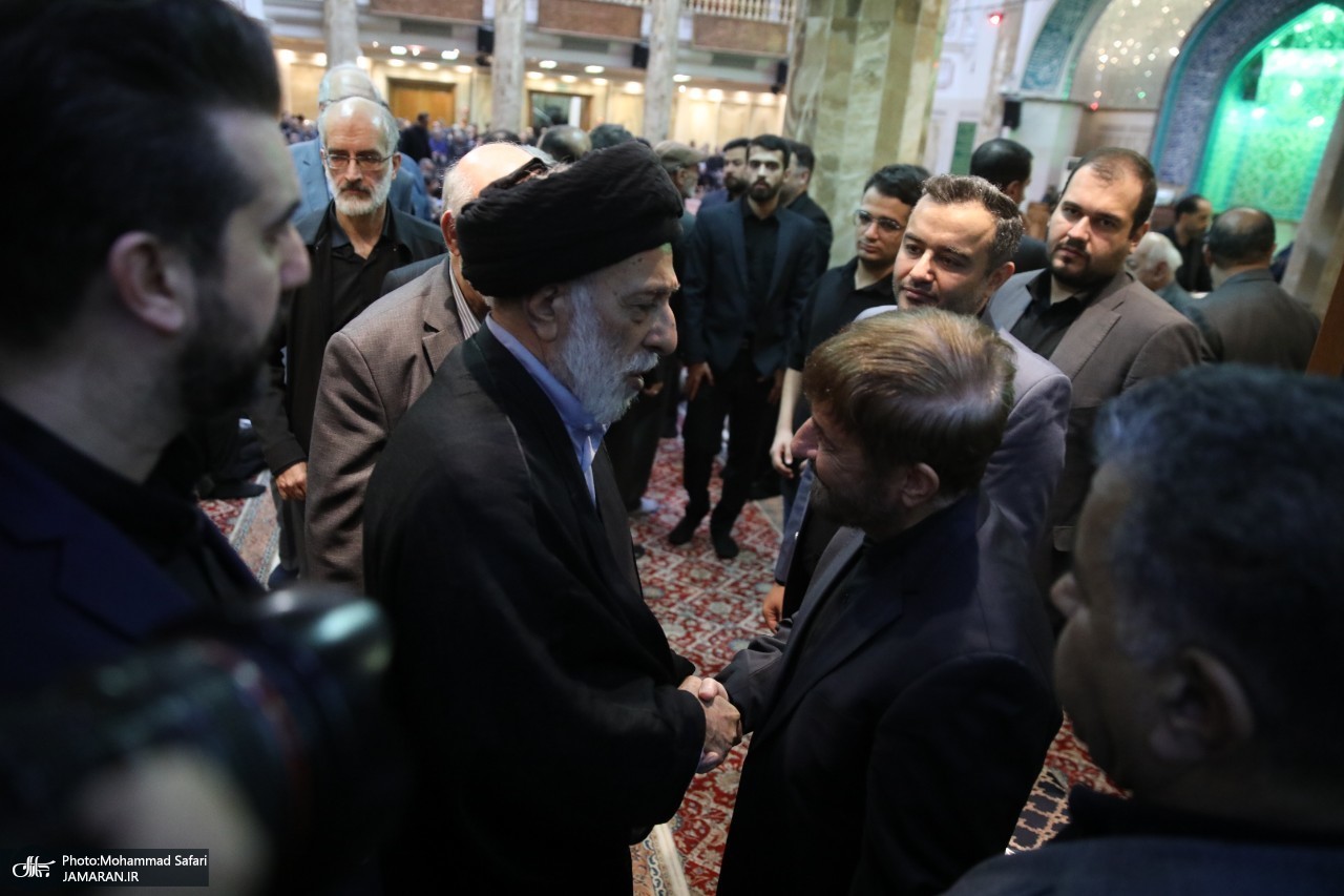 تصاویری جدید از هادی خامنه ای در مراسم ختم همسر علی آقا محمدی 2