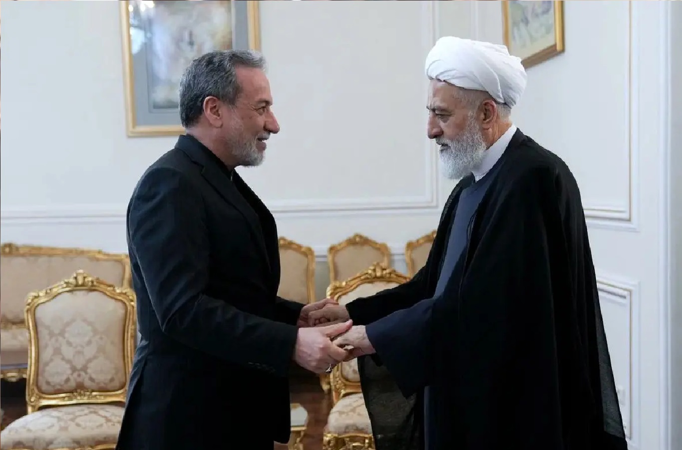 دیدار نائب رئیس مجلس اعلای اسلامی شیعیان لبنان با عراقچی