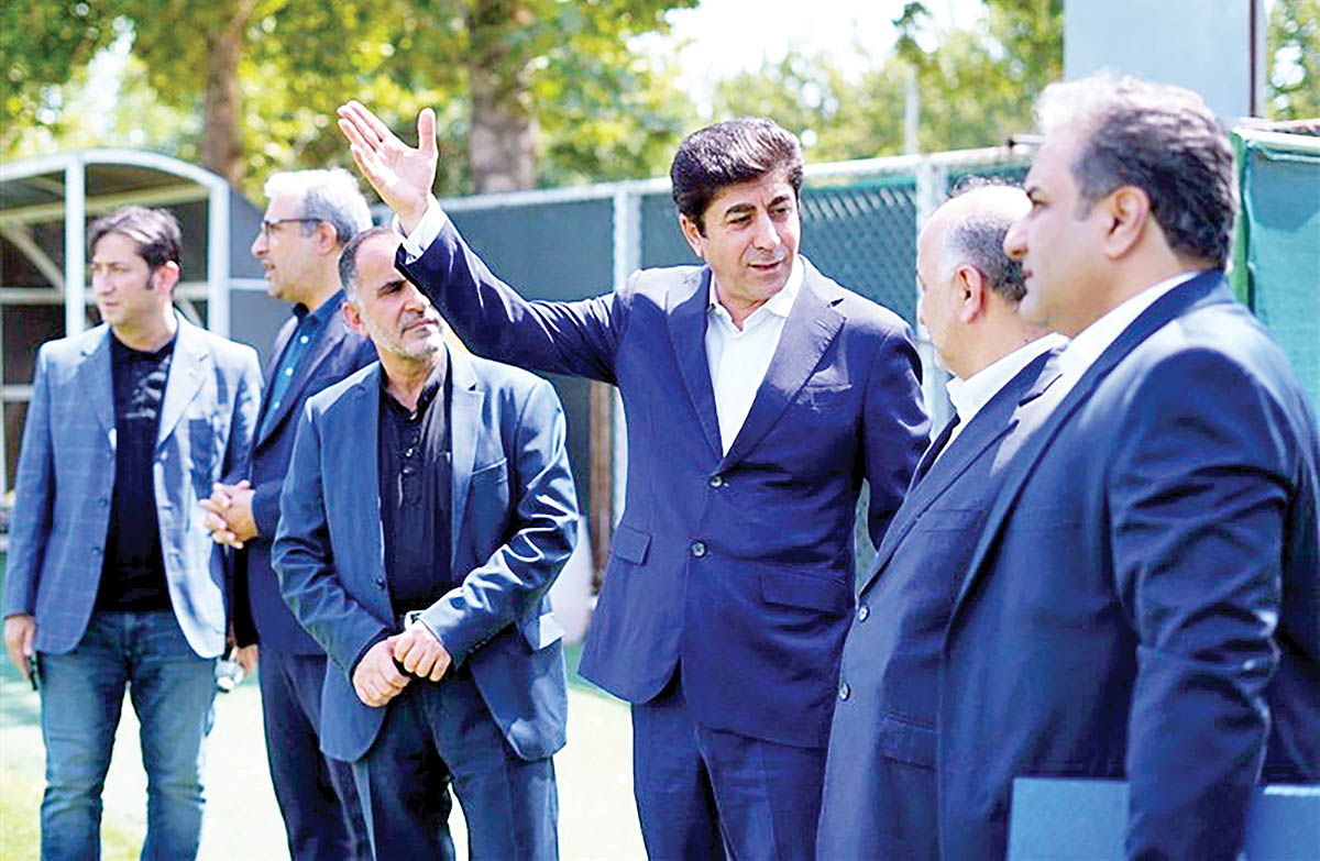 153 روز سفر در یک سال!