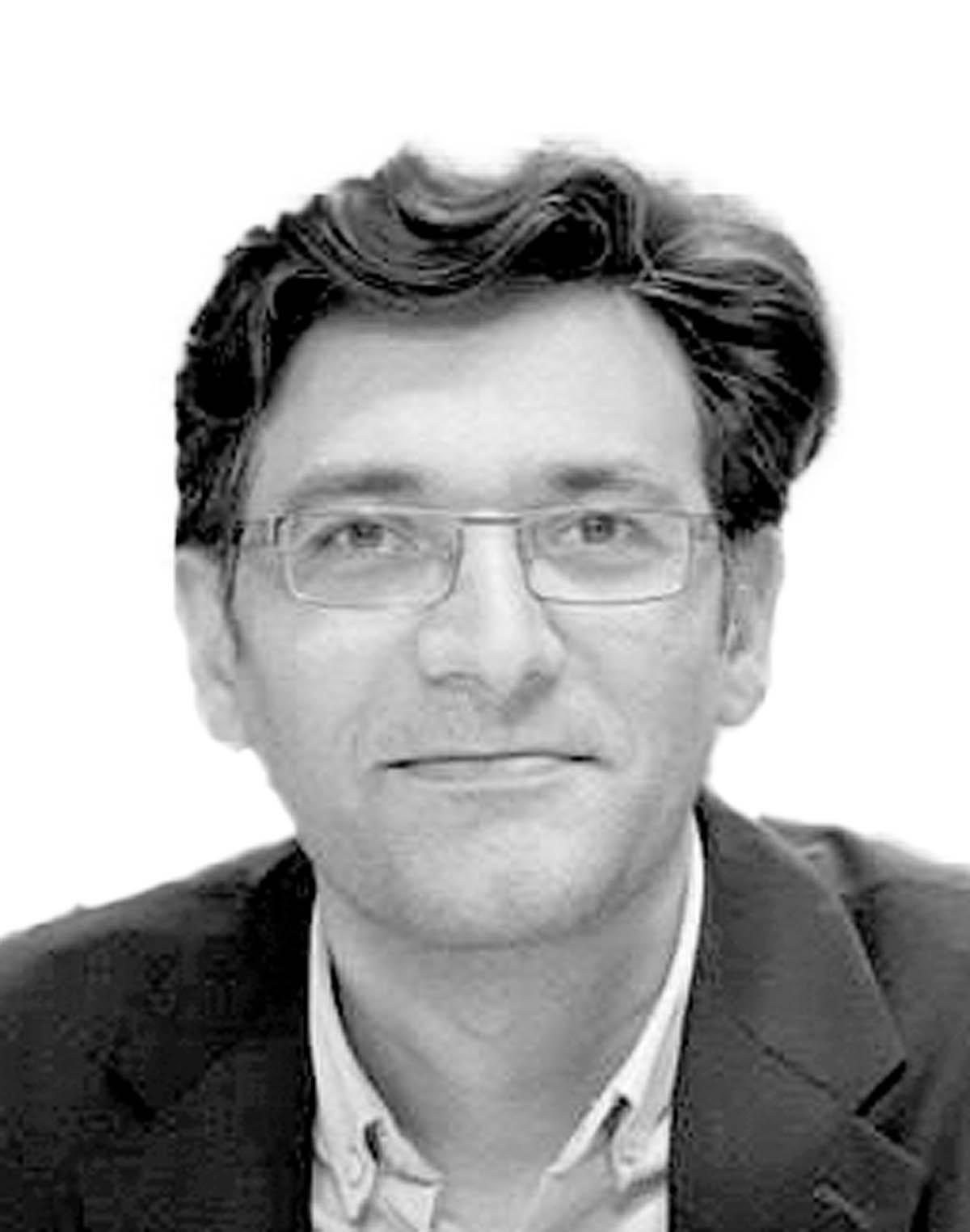 محمد موذن کارشناس بازار سرمایه copy