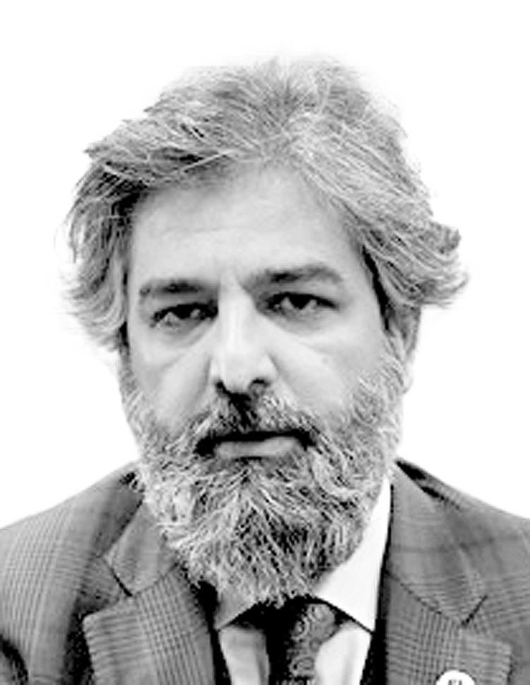 حسن فروزان فرد