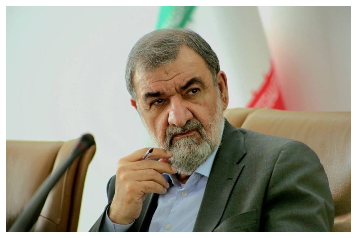 محسن رضایی: توافق با آمریکا به آزادسازی ۲۴ میلیارد دلار گره خورده است/ ترامپ باید محاصره را متوقف کند +فیلم