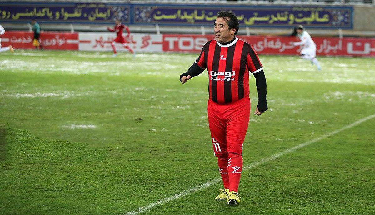 بحران هویت در پرسپولیس؛ چرا حضور خداداد عزیزی یک عقب‌گرد فرهنگی است؟