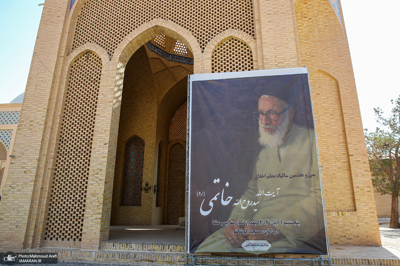 تصاویری از حضور سید محمد خاتمی بر مزار پدرش 3