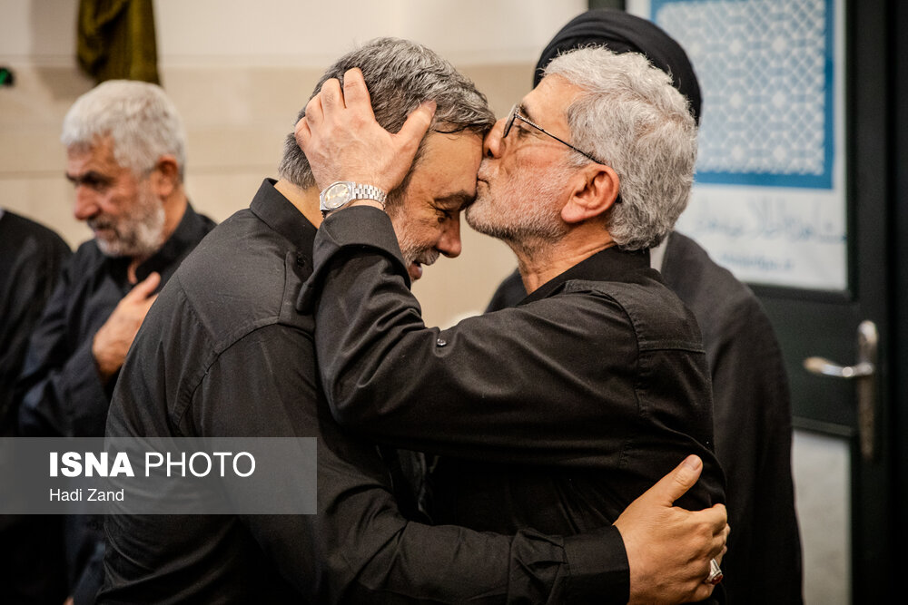 عکسی از بوسه سردار قاآنی بر پیشانی مشاور رئیس ستاد کل نیروهای مسلح 2