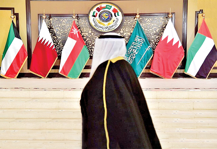ابتکار تهران ـ مسقط زیر فشار