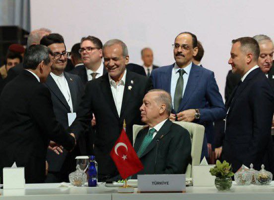 تصاویری از دیدار پرحاشیه پزشکیان و اردوغان در دوحه 2