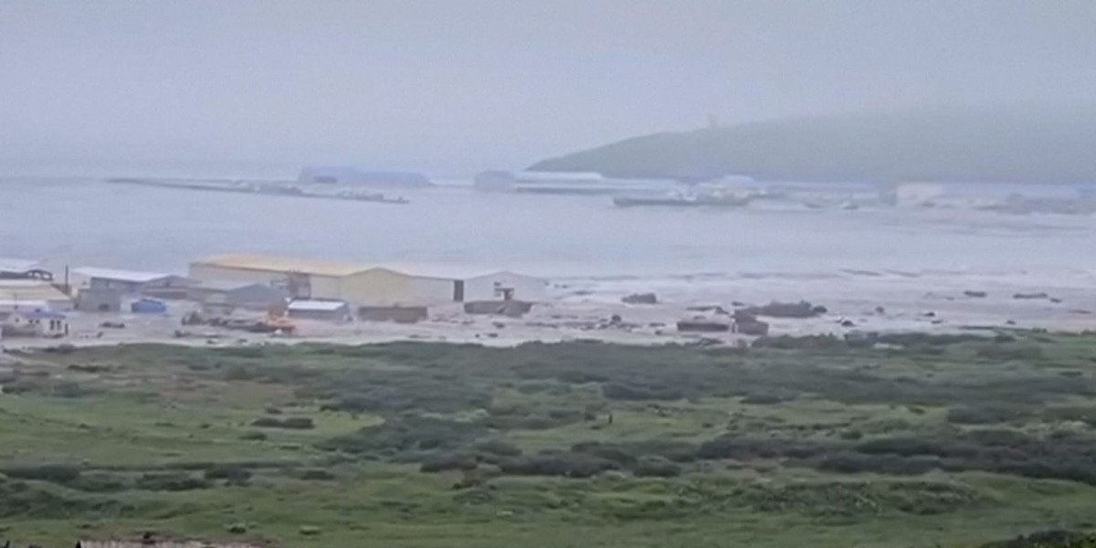 سونامی روسیه