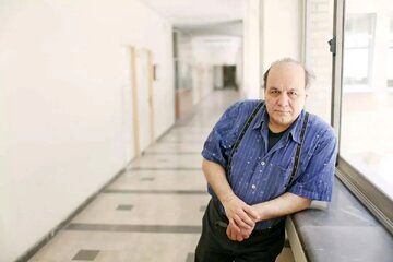 انتقاد ناصر فکوهی از بسته شدن کافه ها/ در شرایط بحران و جنگ، همه دولت‌ها و حکمرانی‌ها به بالاترین سطح پشتیبانی مردمی نیاز دارند