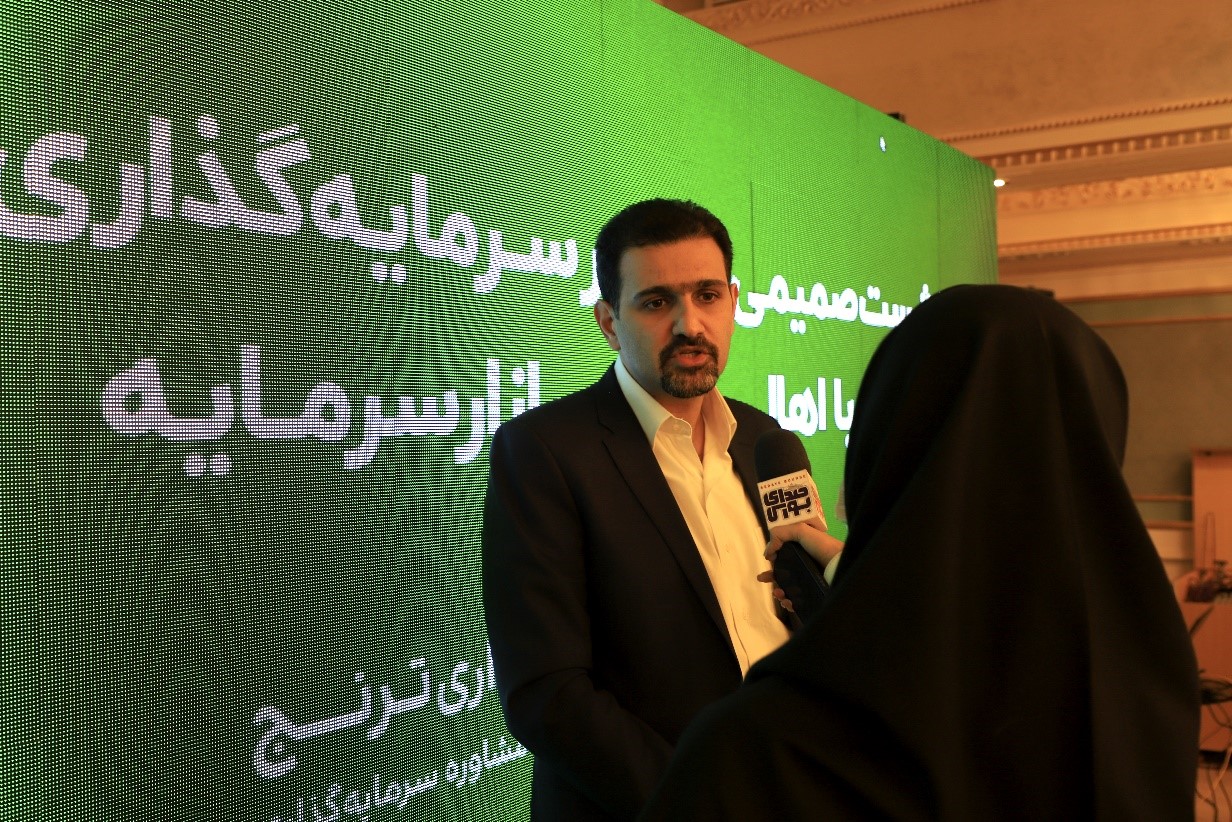 علی هاشمی، معاون سرمایه‌گذاری شرکت ترنج