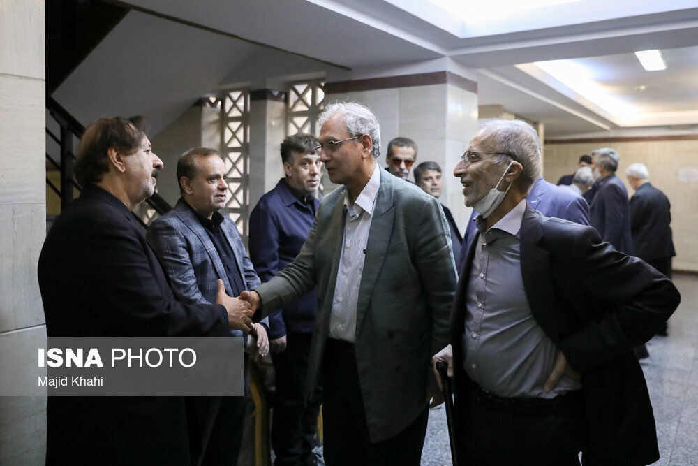 دورهمی دولتمردان روحانی، سخنران معروف و شهردار اصلاح طلب در یک مراسم ختم+عکس