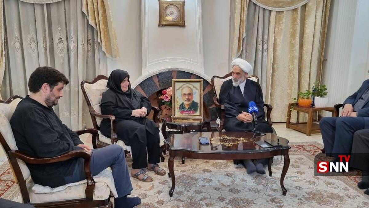 دیدار معاون دفتر رهبری با خانواده شهید برجی + عکس 2