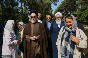بازدید+سید+محمد+خاتمی+از+باغ+دولت+آباد+یزد (6)