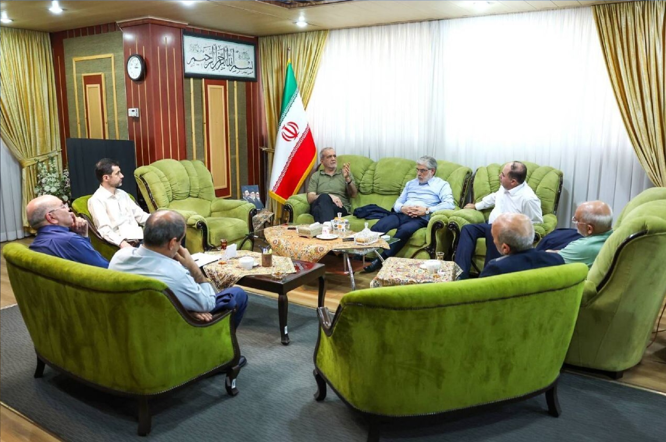 پزشکیان: اصلاح الگوهای حکمرانی نیازمند تغییر نگرشها و بازنگری در رویکردهای مدیریتی است