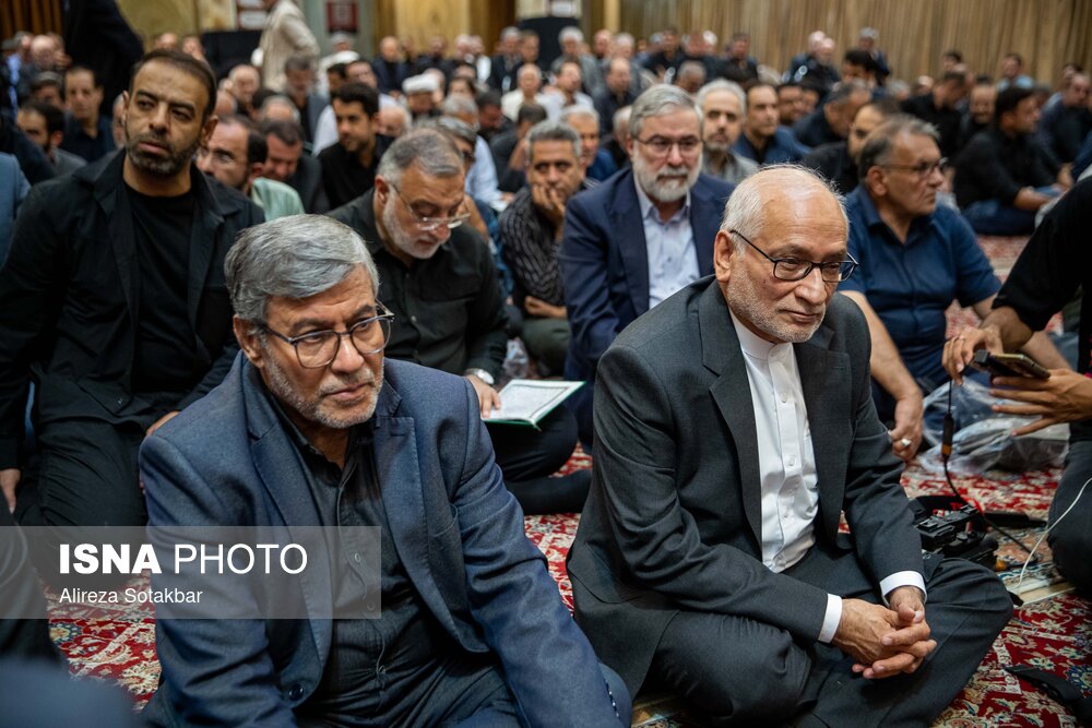 هم‌نشینی پزشکیان و چهره‌های اصولگرا و اصلاح‌طلب در مراسم ختم احمد توکلی + تصاویر 7