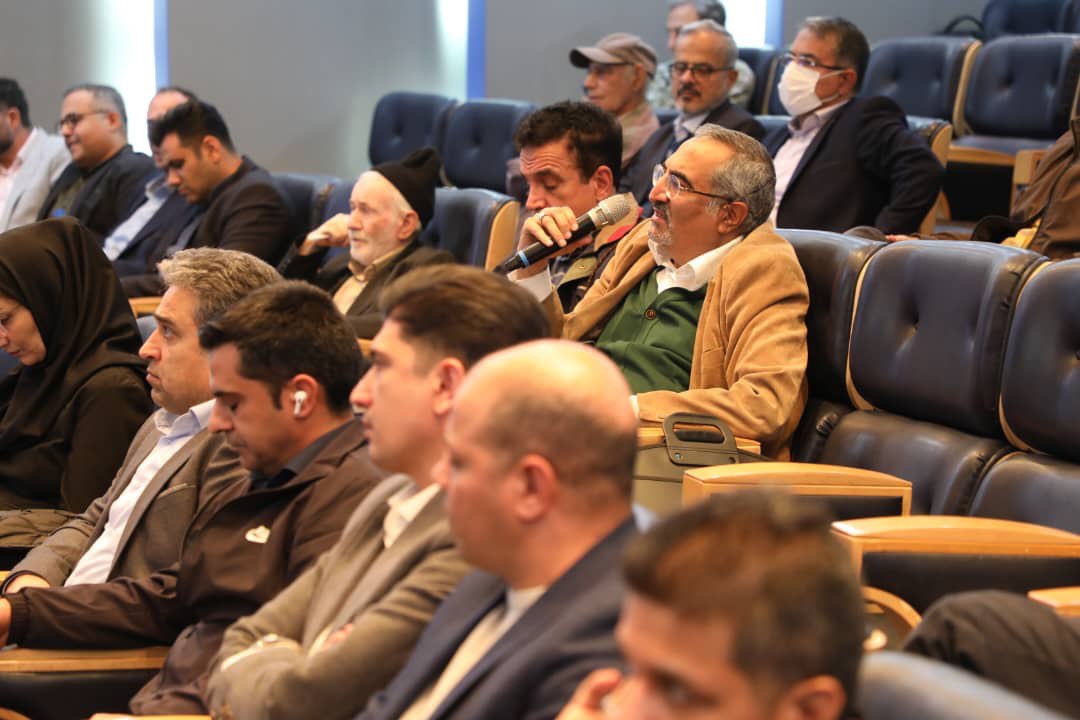 مجمع عمومی فوق‌العاده شرکت فولاد سیرجان ایرانیان با نماد «سیسکو» برگزار شد. 5