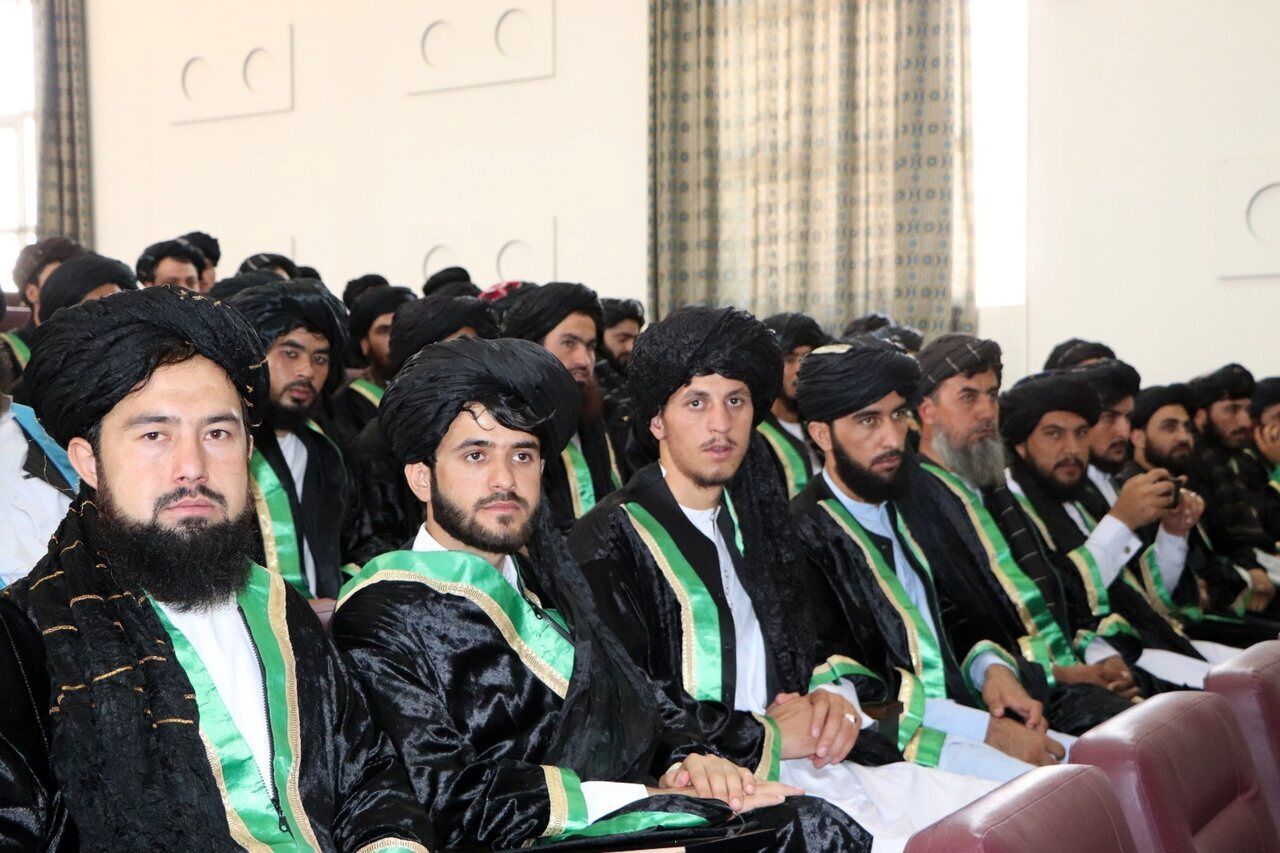 تیپ عجیب فارغالتحصیلان دانشگاه طالبان / عکس 3