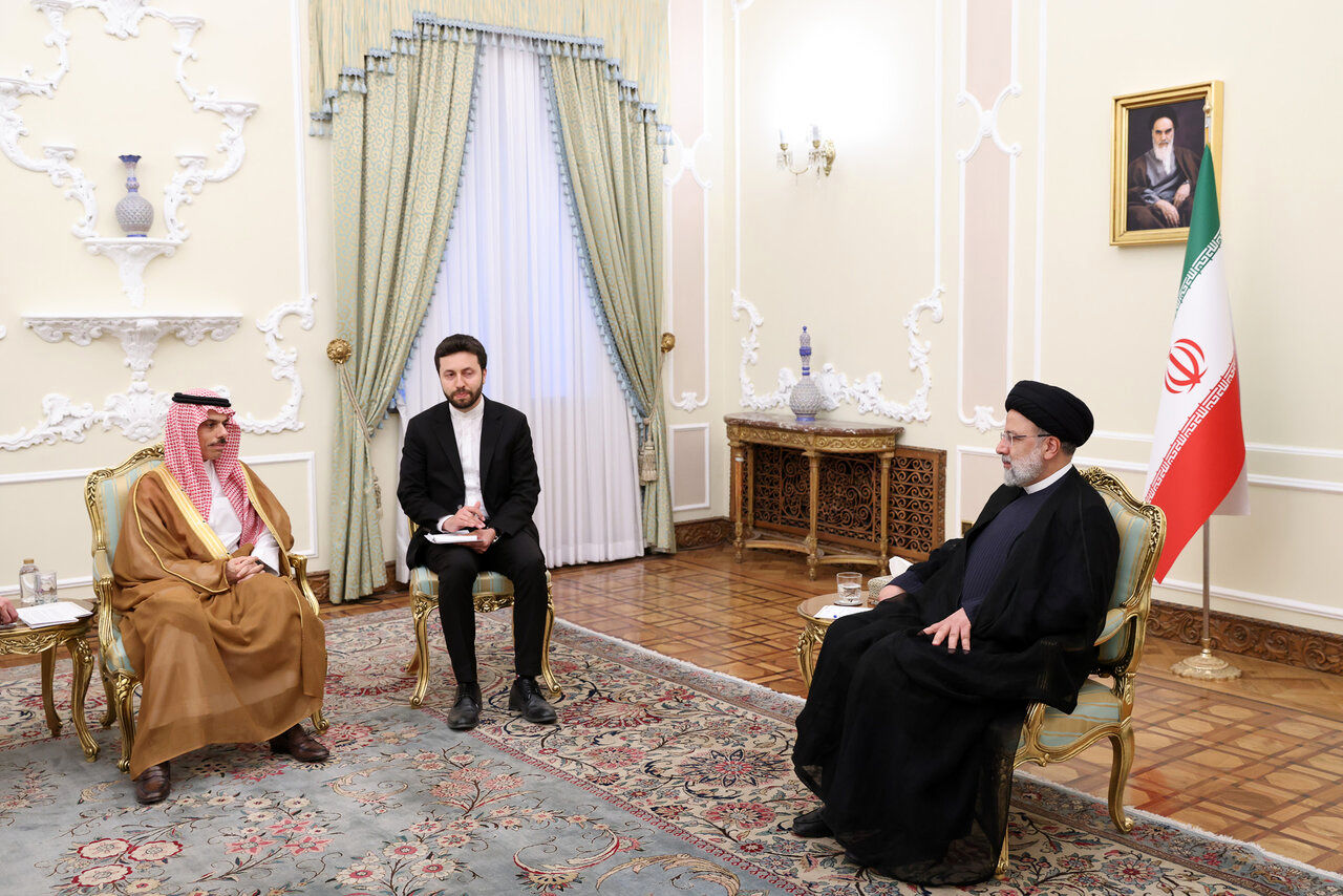 دیدار وزیر خارجه عربستان سعودی با دکتر رئیسی