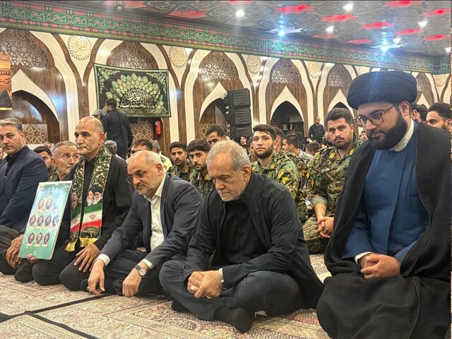 پزشکیان در مراسم شهدای اقتدار و امنیت پلیس حاضر شد + عکس 2