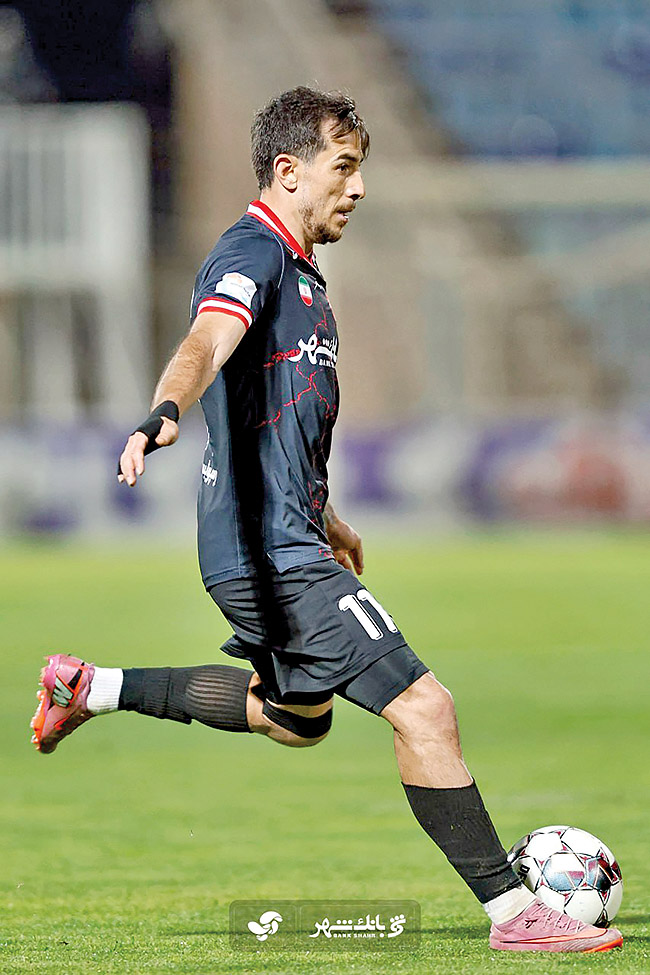 فرشاد احمدزاده copy