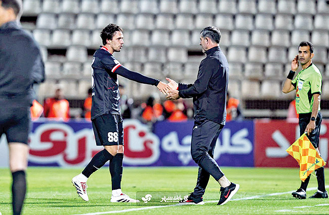 کریم باقری copy