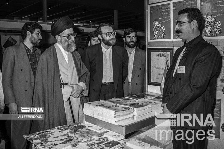 عکس‌های مجموعه آرشیو خبرگزاری ایرنا از بازدیدهای رهبر انقلاب