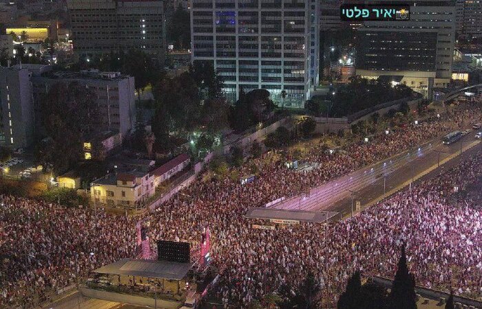 تظاهرات هزاران اسرائیلی در تل‌آویو / درخواست برای مبادله اسرا با مقاومت 2
