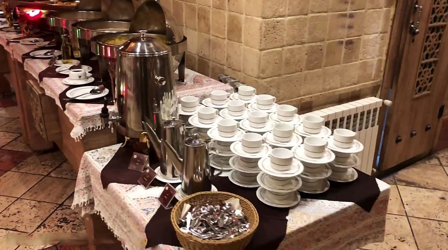 بوفه صبحانه هتل ستارگان شیراز