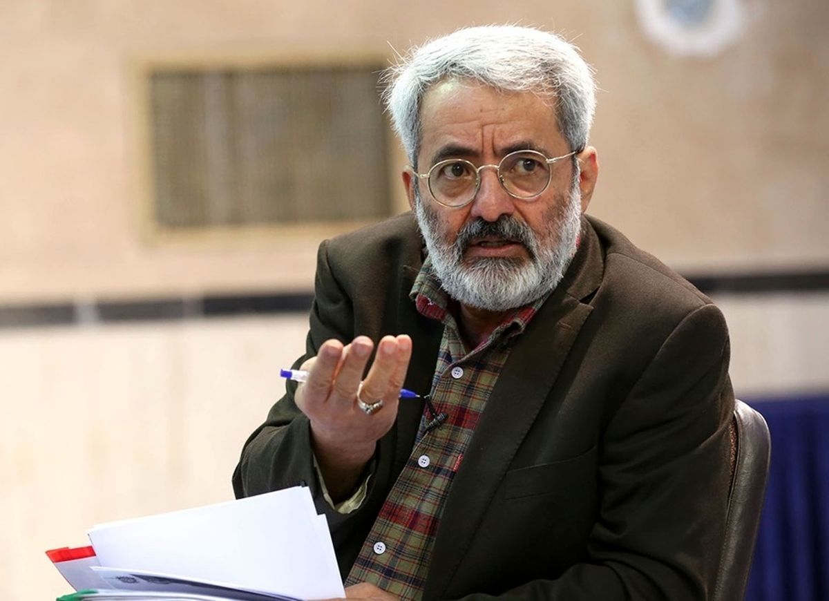 سلیمی نمین:  وقت تضعیف رئیس جمهور نیست/ زیاده‌خواهی‌ها، پزشکیان را به بن‌بست می‌‌کشد