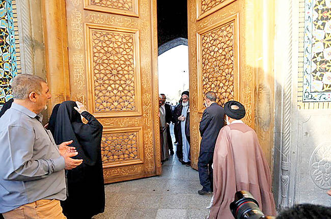 بازگشایی صحن آستان‌های مقدس کشور