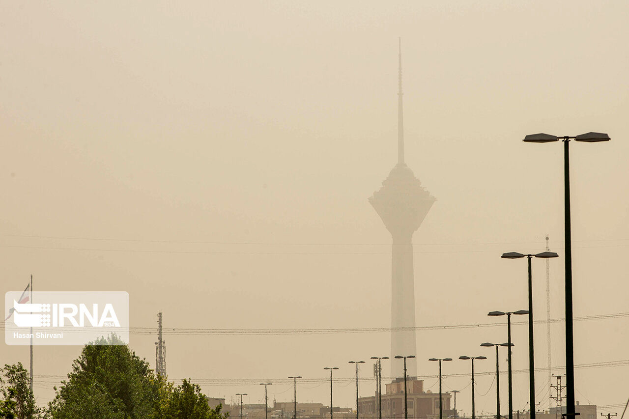 باد شدید در راه تهران