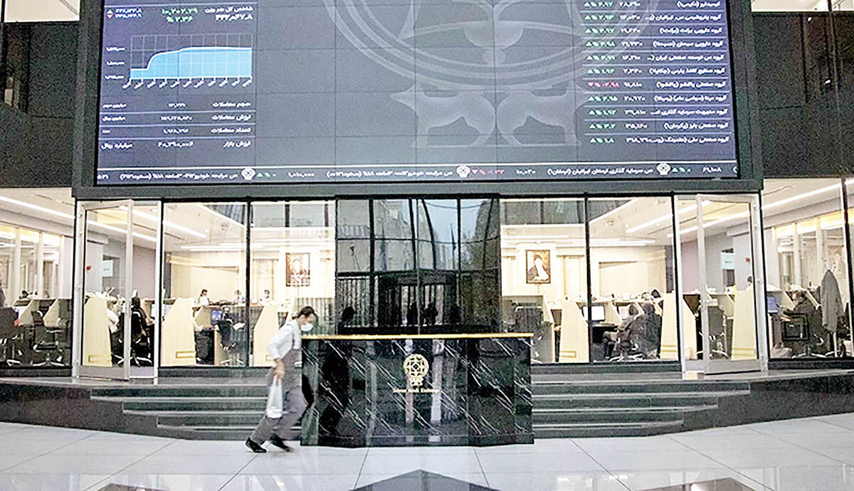 عایدی زیرصفر بورس نیمساله