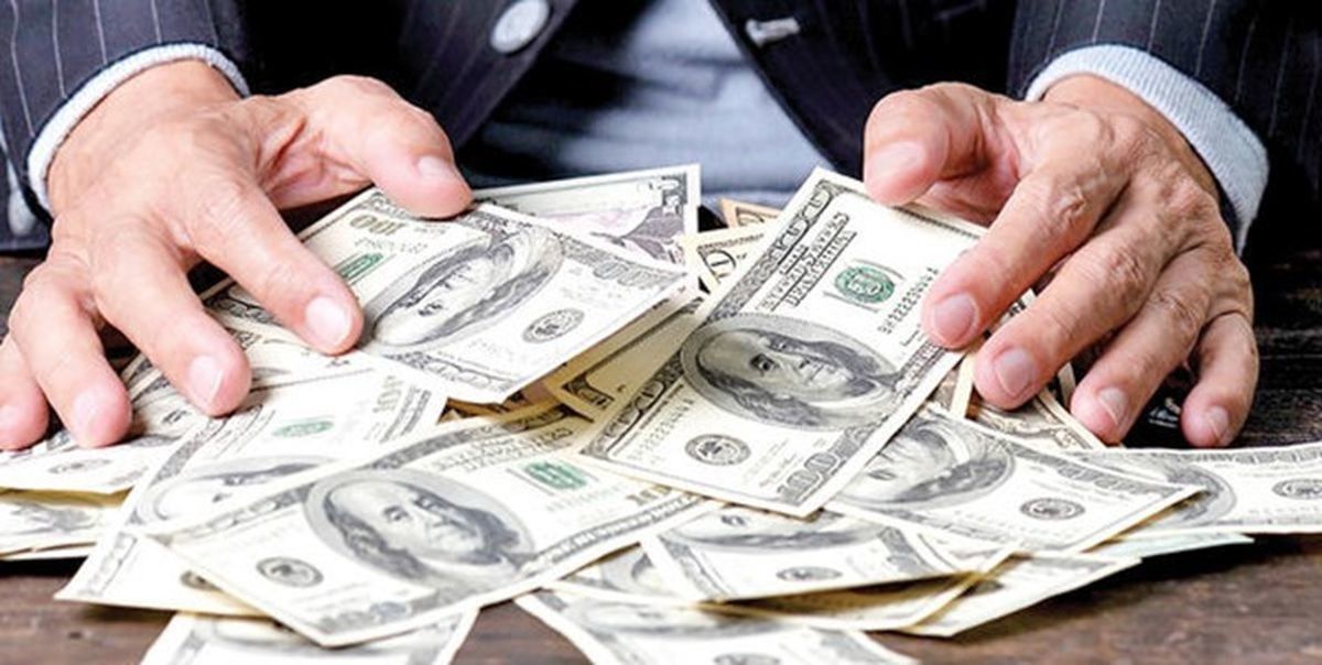 افزایش قیمت دلار در پشت خط
