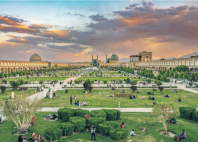 هدف‌گذاری برای جذب سالانه  ۱۵ میلیون گردشگر در برنامه هفتم توسعه