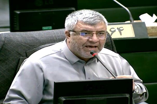 نماینده مجلس به آمریکا و اسرائیل: در پناهگاههایتان به دنبال پوشک هستید