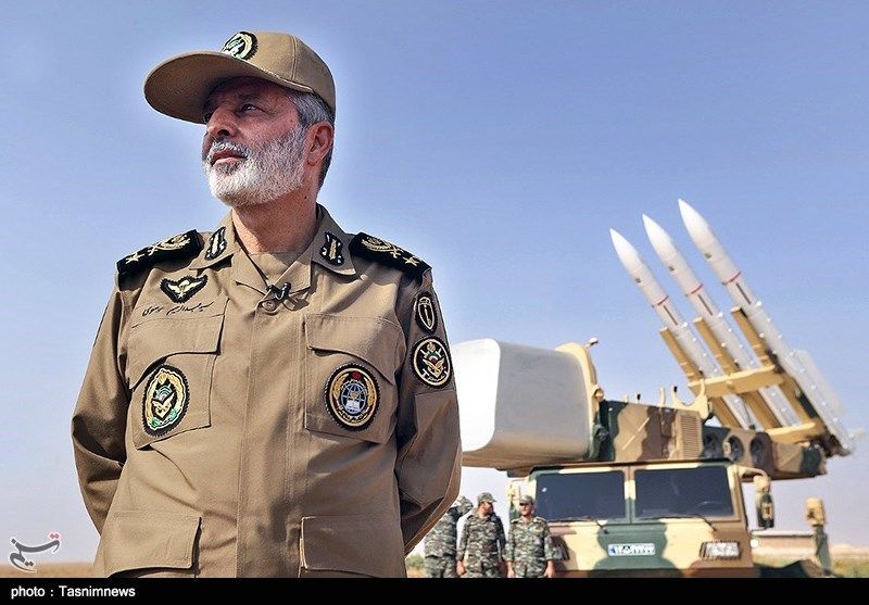 فرمانده کل ارتش: دشمنان ملت ایران را آرام نخواهیم گذاشت