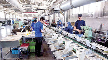 صنعت پوشاک در محاصره بحران‌ها