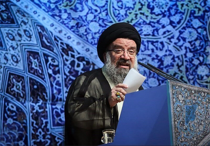 امام جمعه موقت تهران: خون شهید سردار سلیمانی در افغانستان کلک آمریکا را کند