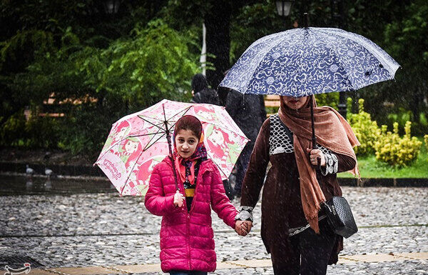 پیش بینی هواشناسی/ این 15 استان منتظر باران، سیل، تگرگ و رعد و برق باشند
