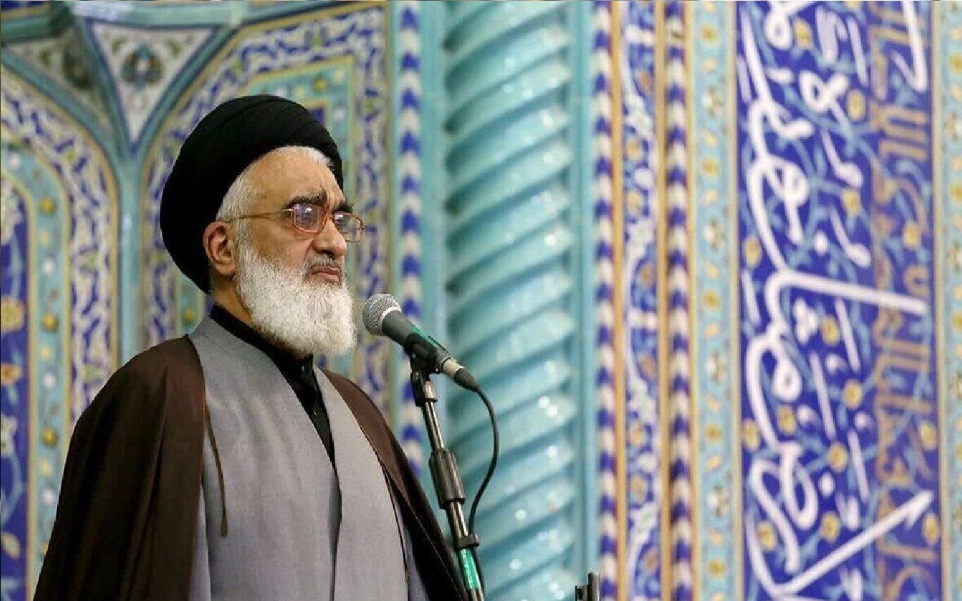 امام جمعه قم: ایران هرگز اجازه تعیین زمان پایان جنگ را به ترامپ نخواهد داد/ پروژه ترامپ در مورد ایران شکست خورده‌است