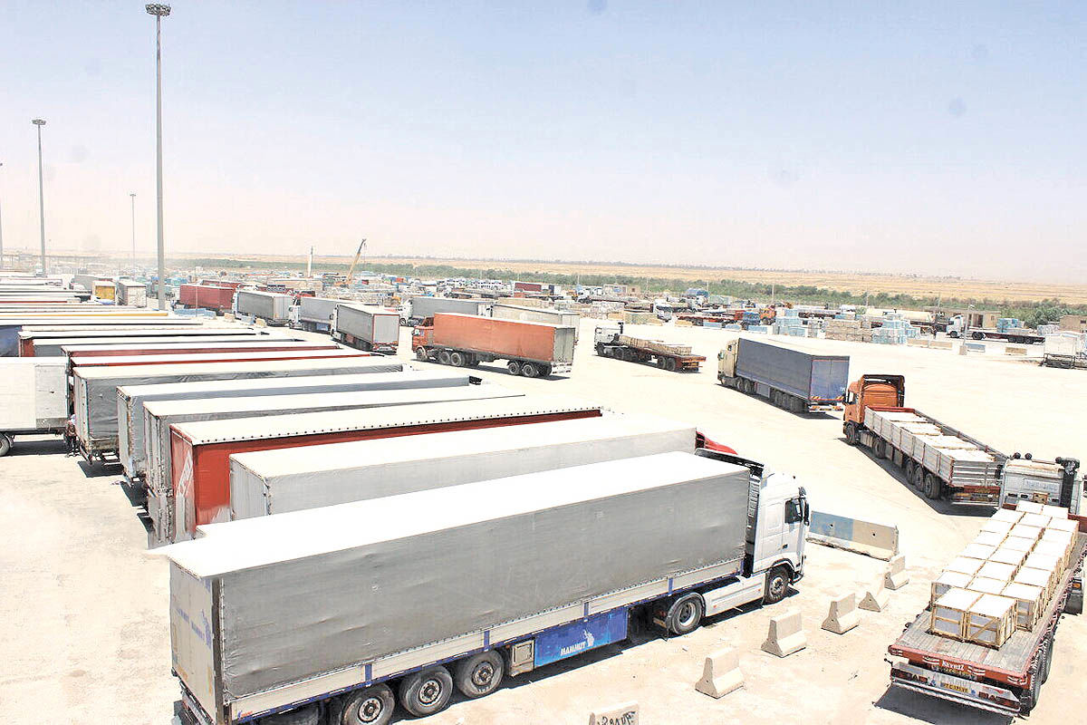 صادرات بیش از یک میلیارد و ۳۶۹ میلیون دلار کالا از طریق گُمرک اصفهان