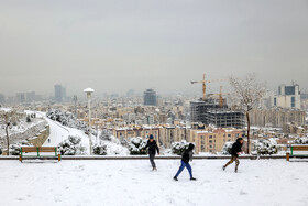 اولین برف زمستانی تهران+عکس‌ها