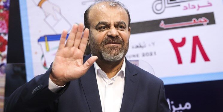 رستم قاسمی از کاندیداتوری انصراف داد 