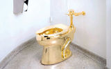 یک توالت طلایی به نام «آمریکا»