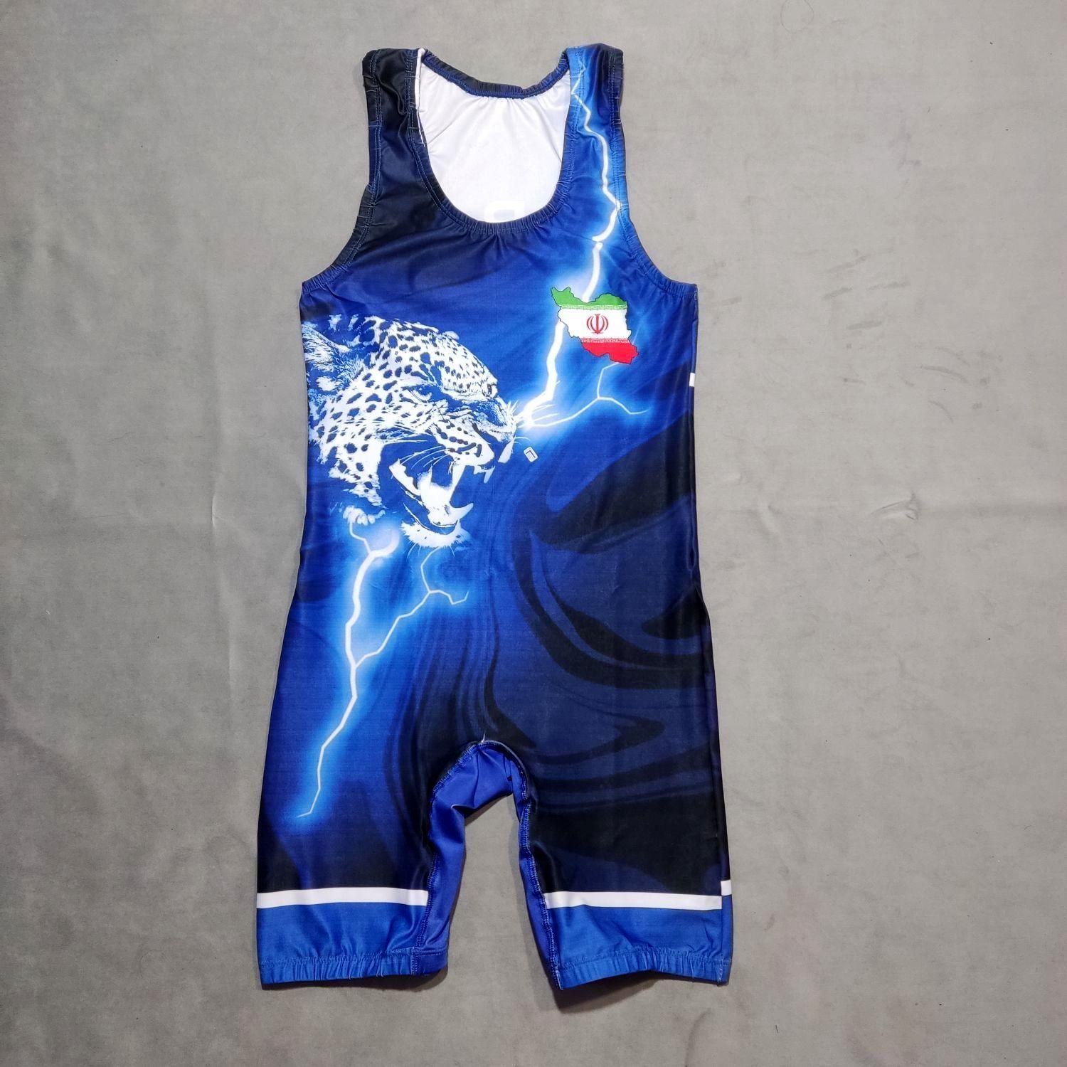 کمک به کودکان اوتیسم با حراج لباس تیم ملی کشتی + فیلم