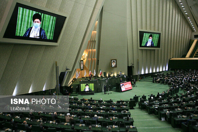 نمایندگان مجلس با رهبر انقلاب دیدار می کنند