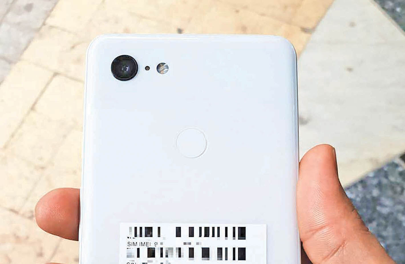 تصاویر واقعی از نسخه سفیدرنگ Pixel 3 XL گوگل فاش شد